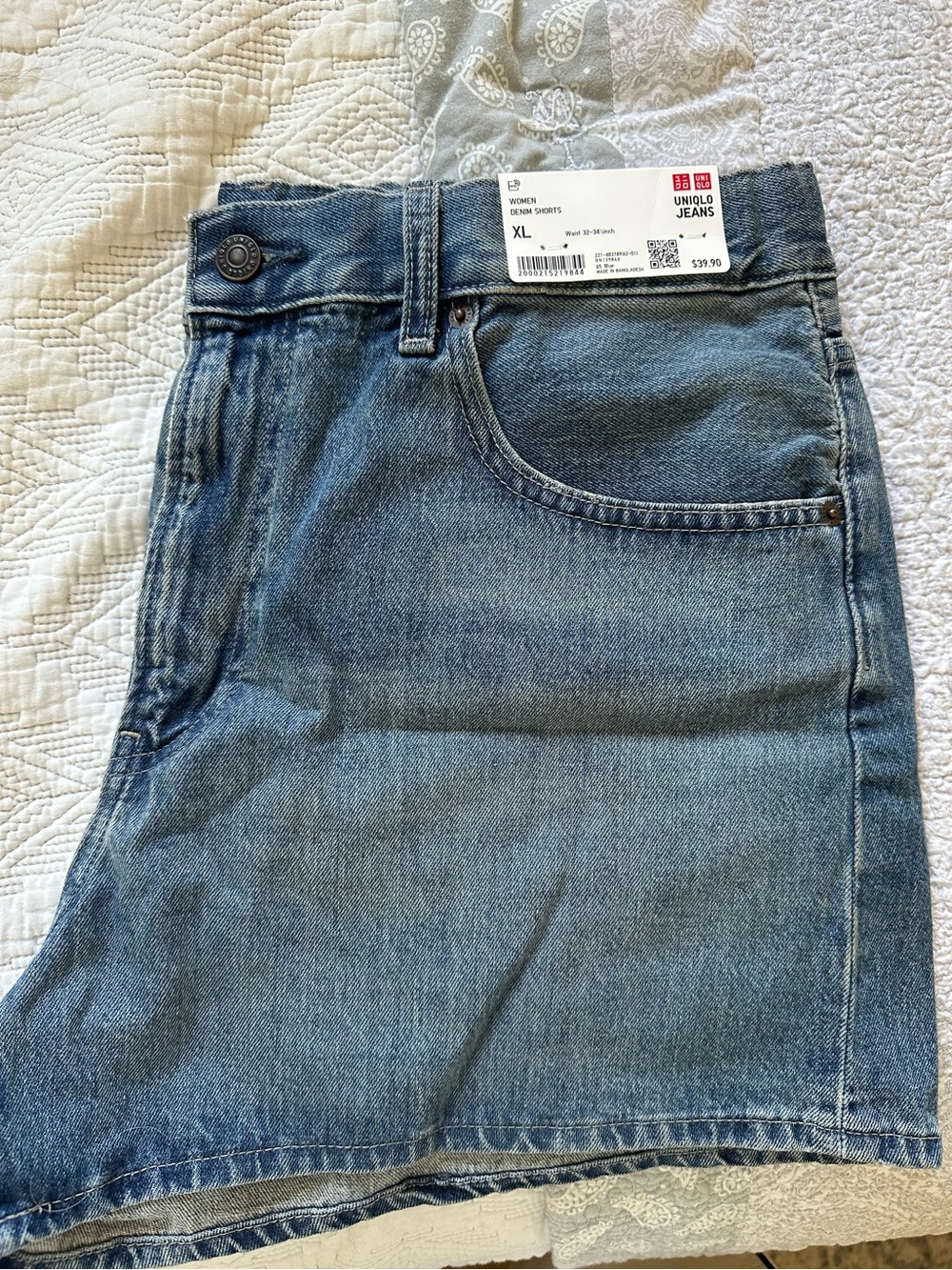 NWT UNIQLO Mom Denim Shorts